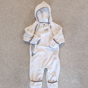 The North Face Kids Cream Hooded Footie